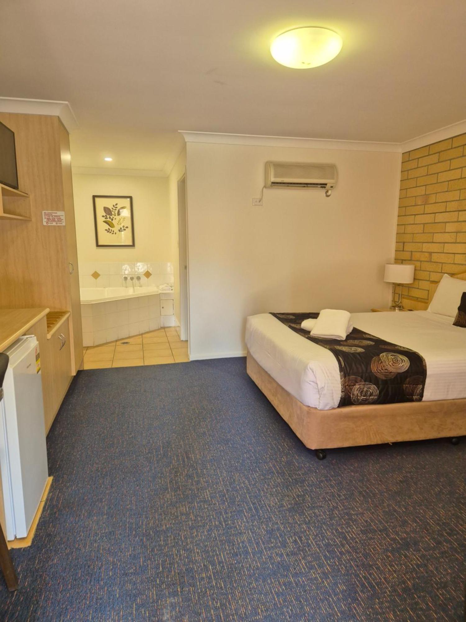 Cotswold Motor Inn Toowoomba Exterior foto
