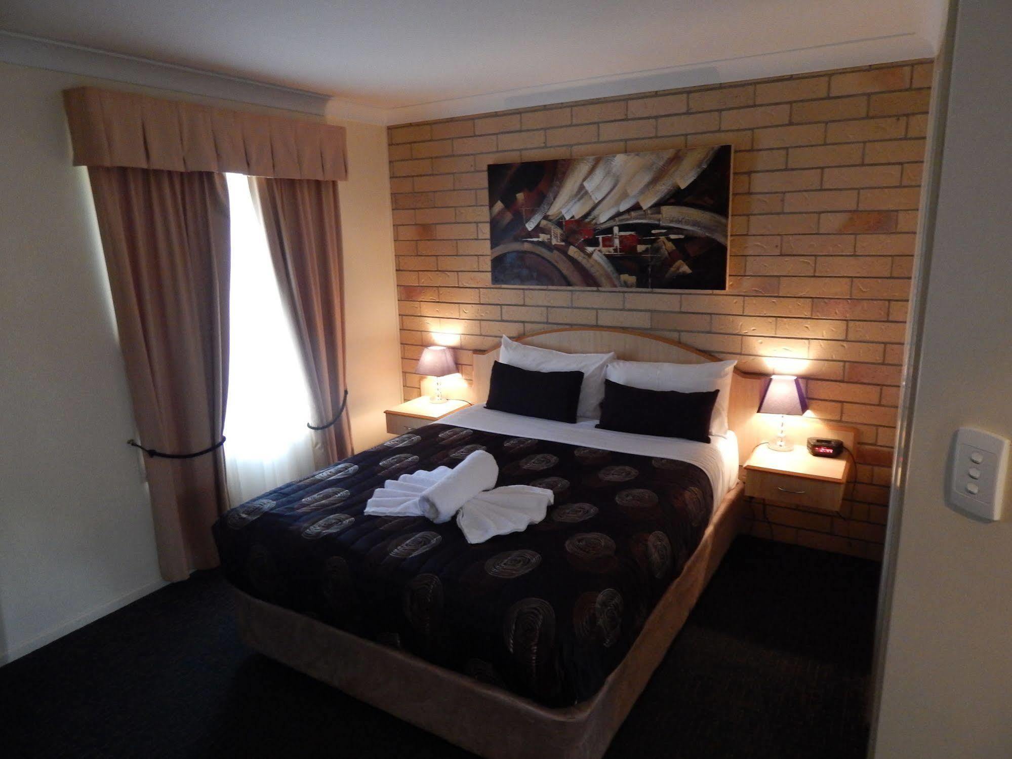 Cotswold Motor Inn Toowoomba Exterior foto